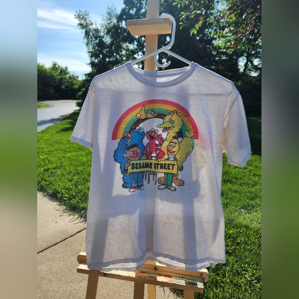 Super cute Vintage Sesame Street tee size XS